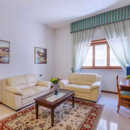 Astura Palace Hotel Nettuno Bagian luar foto
