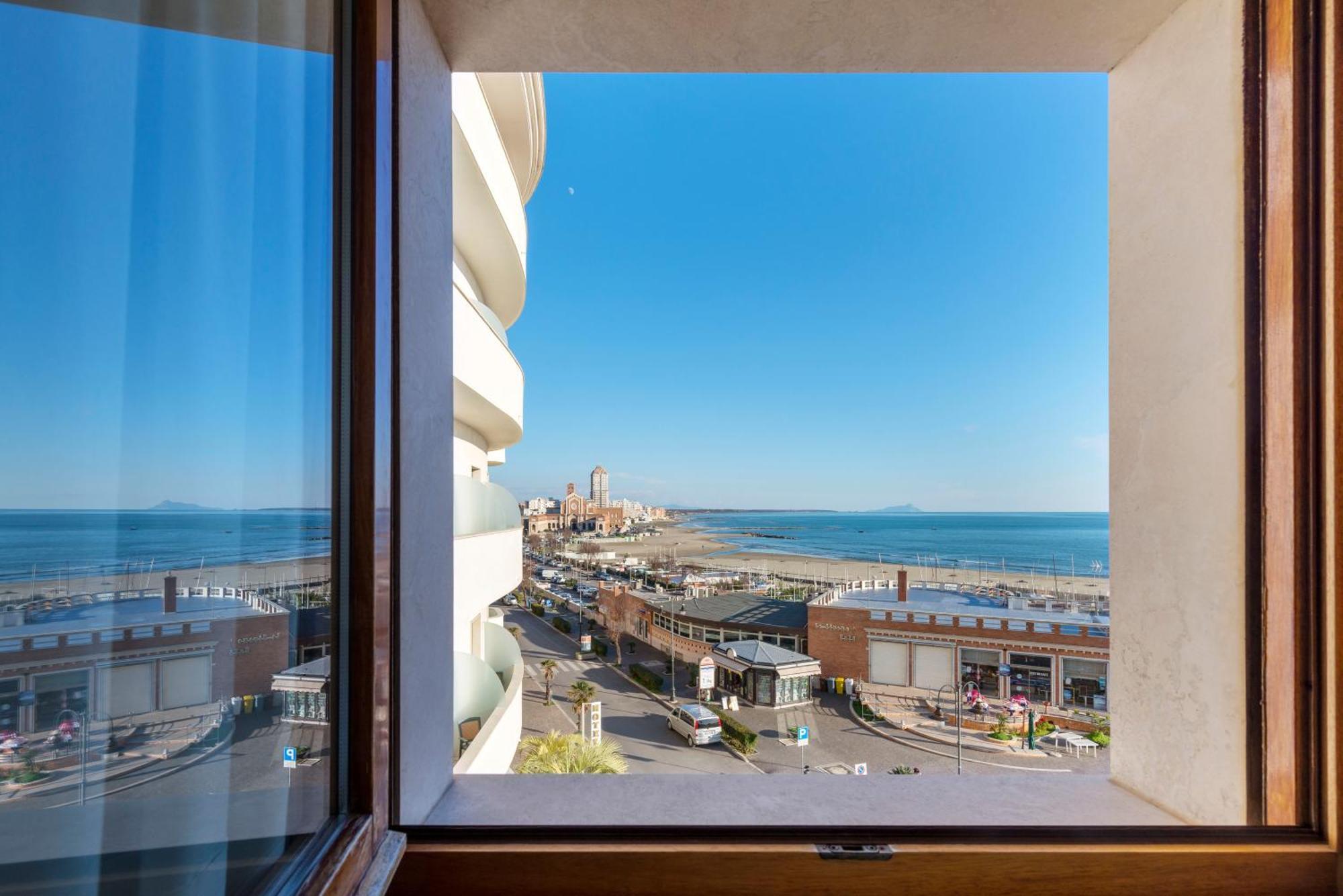 Astura Palace Hotel Nettuno Bagian luar foto