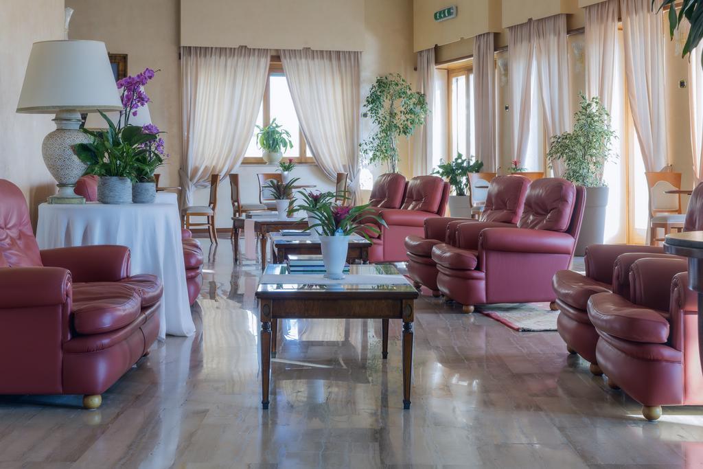 Astura Palace Hotel Nettuno Bagian luar foto