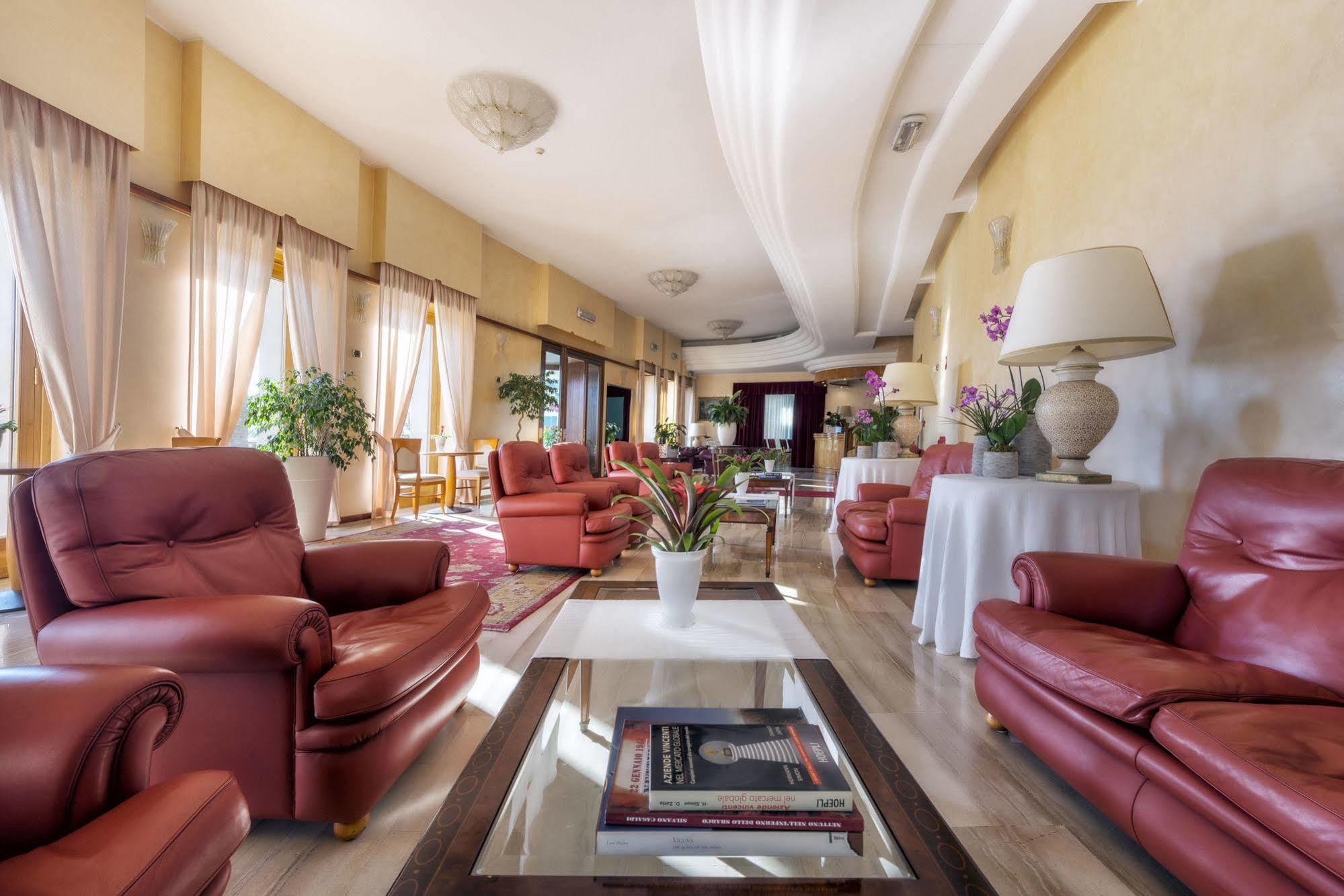 Astura Palace Hotel Nettuno Bagian luar foto