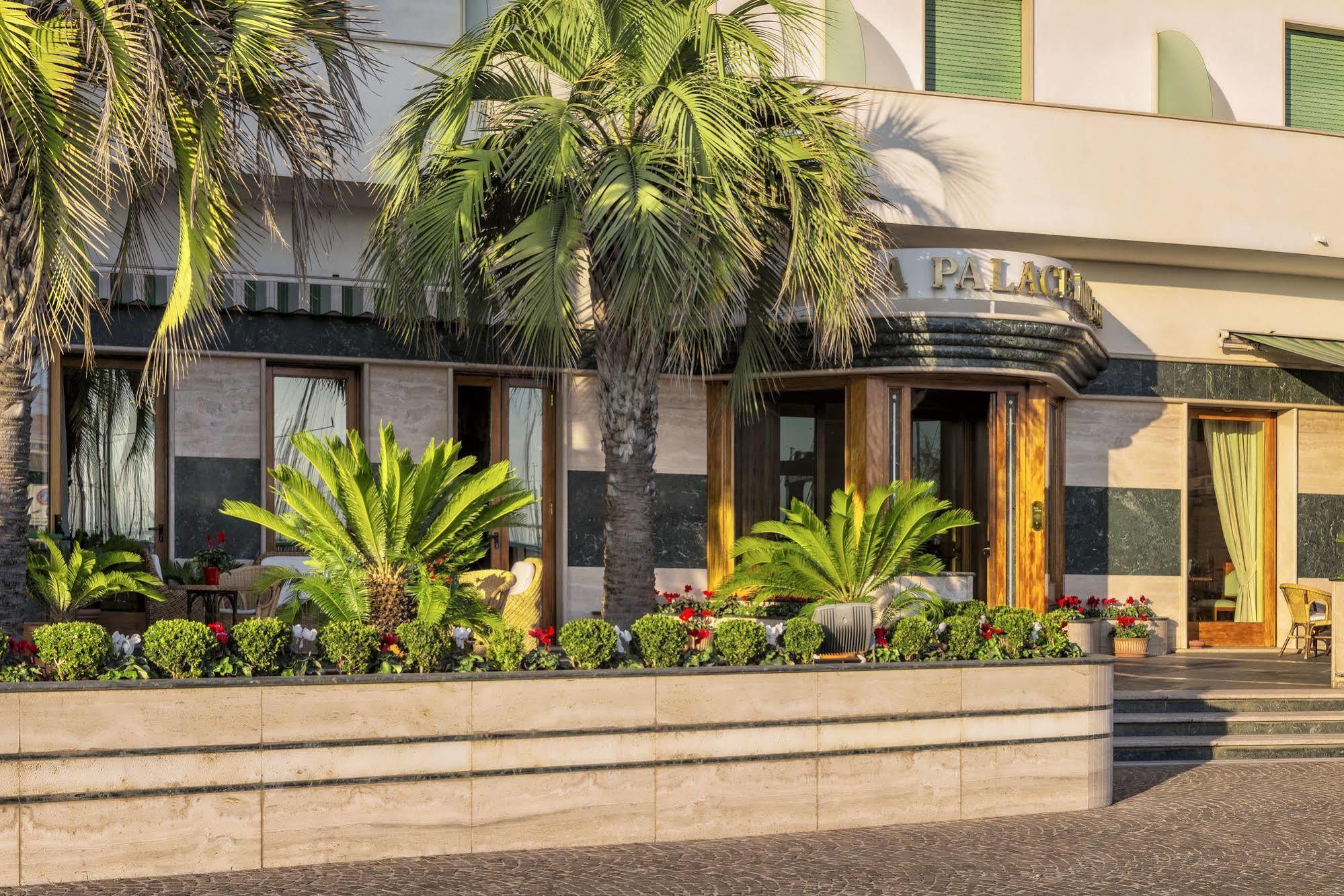 Astura Palace Hotel Nettuno Bagian luar foto